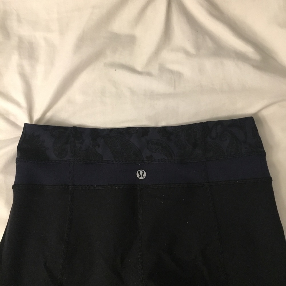 Lululemon Flares!!